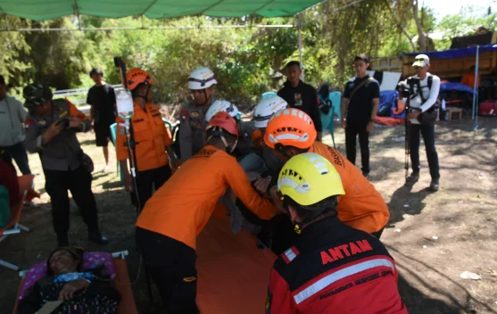 Pesisir Indonesia rawan tsunami dan gempa, memerlukan kesiapsiagaan masyarakat