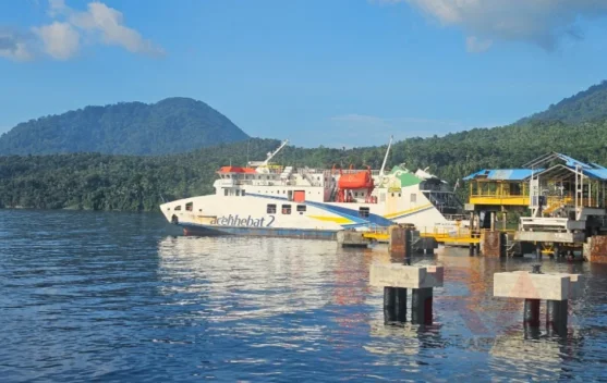 Kapal ferry beroperasi di perairan Sabang menuju Banda Aceh