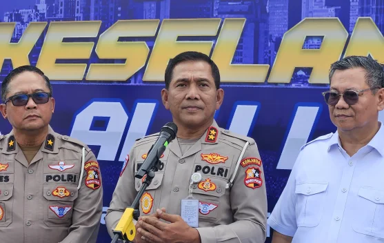 Pengemudi ojek online mengikuti pelatihan keselamatan lalu lintas di ISDC Serpong