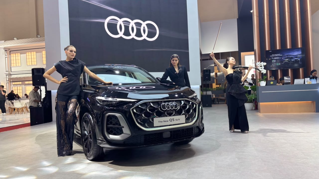 The New Audi Q5 dipamerkan di GIIAS 2026 dengan desain grille tegas dan siluet elegan