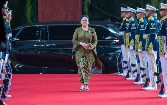 Puan Maharani mengenakan kebaya hijau olive saat Sidang Tahunan MPR RI