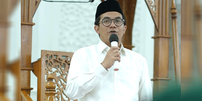 Zikir menyambut Maulid di Masjid Baiturrahim Ulee Lheu Banda Aceh