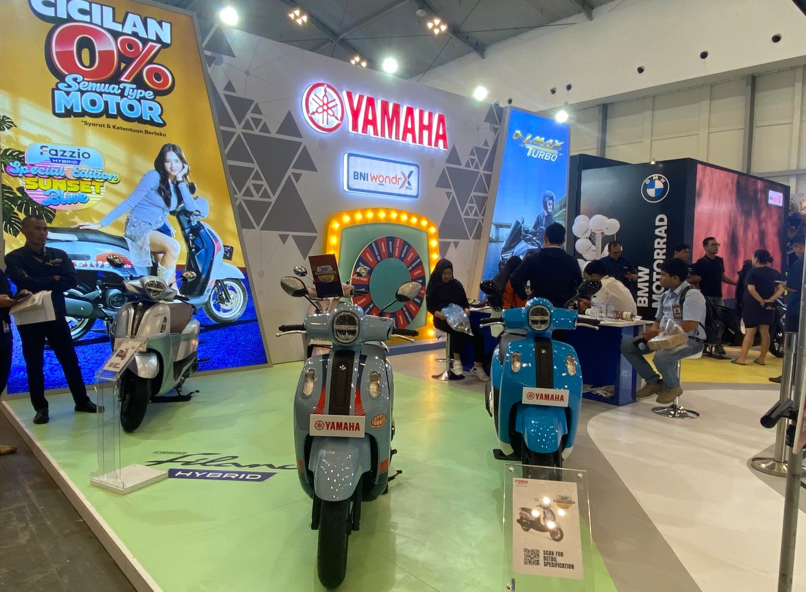 Yamaha memamerkan motor andalan di BNI WondrX ICE BSD