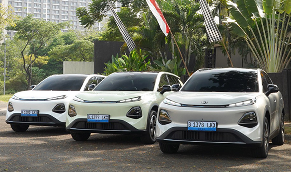 Head unit floating 14,6 inci Changan Nevo Q05 dengan layar besar sebagai pusat kontrol