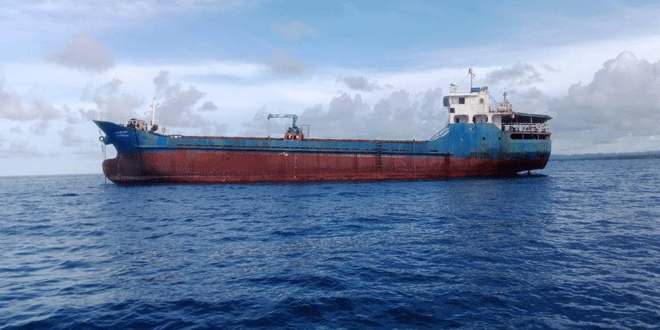 Kapal asing terombang-ambing di perairan Simeulue yang diamankan Lanal Simeulue
