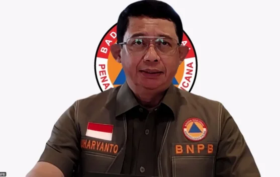 Evakuasi dan kerusakan pasca gempa 7,7 di Nusa Tenggara Timur