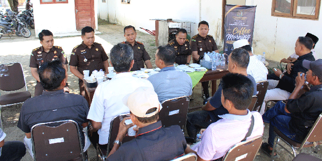 Suasana silaturahim Kejaksaan Negeri Padanglawas dengan insan pers di Sibuhuan
