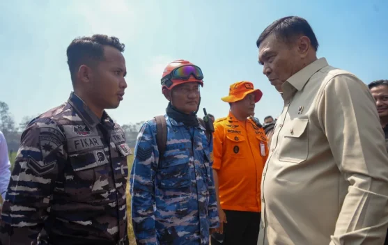 Menko Polkam Djamari Chaniago memberikan sambutan di Banjarbaru