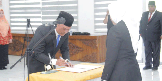 Bupati Maya Hasmita melantik Abdi Jaya Pohan sebagai Pj Sekda Labuhanbatu