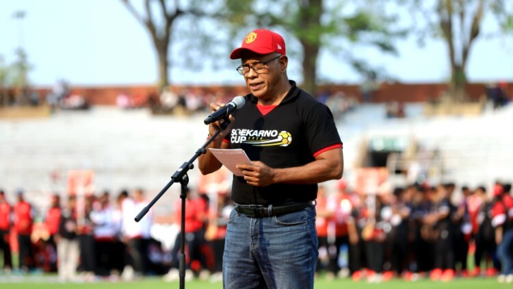 Suasana pembukaan Soekarno Cup 2026 di Stadion 10 November Surabaya