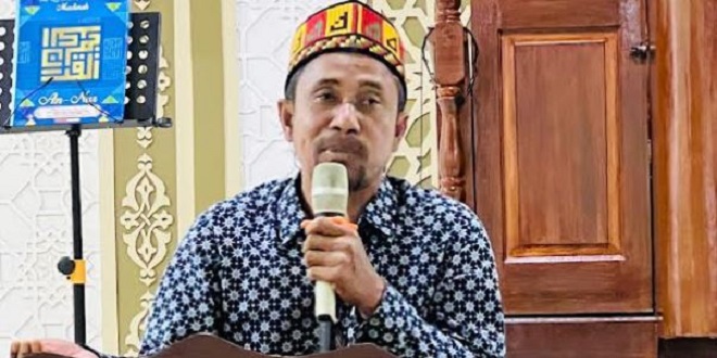 Tgk memberikan pengajian di Masjid Al Falah, Langsa, tentang pentingnya sunnah wudhu