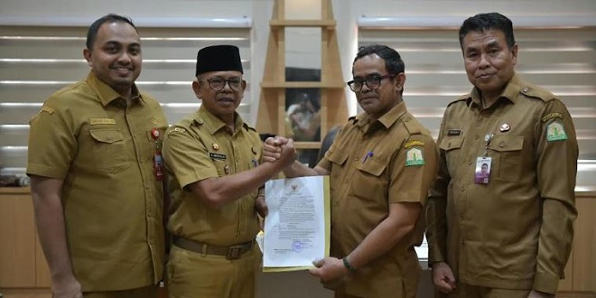 Wagub Aceh mengikuti penyerahan SK Plt Sekda Aceh secara daring dan pelantikan pejabat