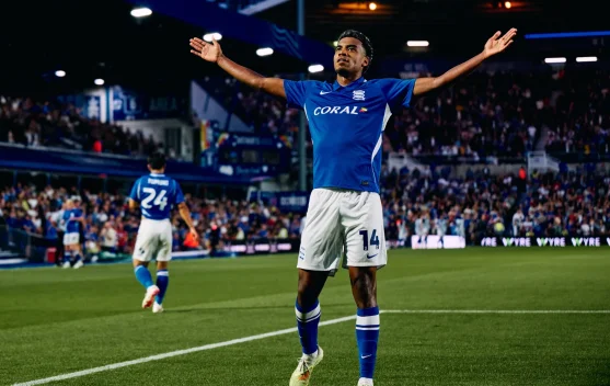 Birmingham City merayakan kemenangan atas Barcelona di Stadion St Andrew's