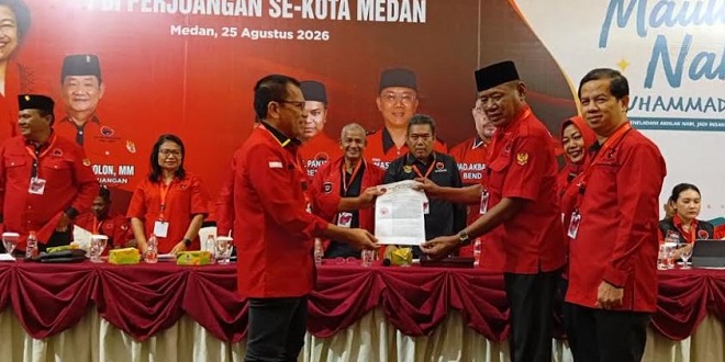 Ketua DPD PDI Perjuangan Sumut Rapidin Simbolon saat membuka Musancab PDI Perjuangan Kota Medan