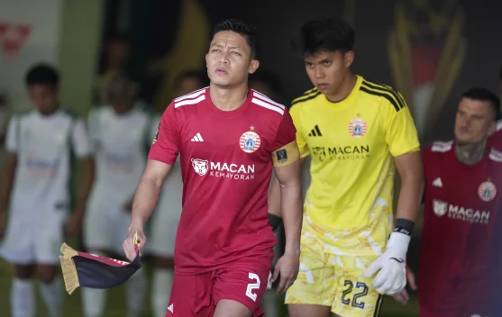 Ilham Rio Fahmi memimpin latihan Persija menjelang semifinal Piala Presiden 2026 di Gianyar