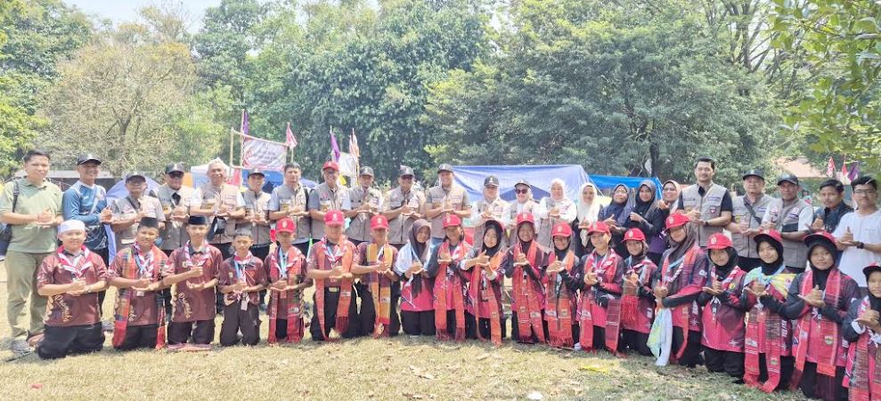 Wakil Bupati Serdang Bedagai bersama kontingen Pramuka Sergai di Buperta Cibubur