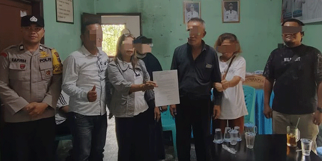 Petugas Bhabinkamtibmas memediasi perselisihan keluarga di Kantor Kelurahan Nagapita, Siantar