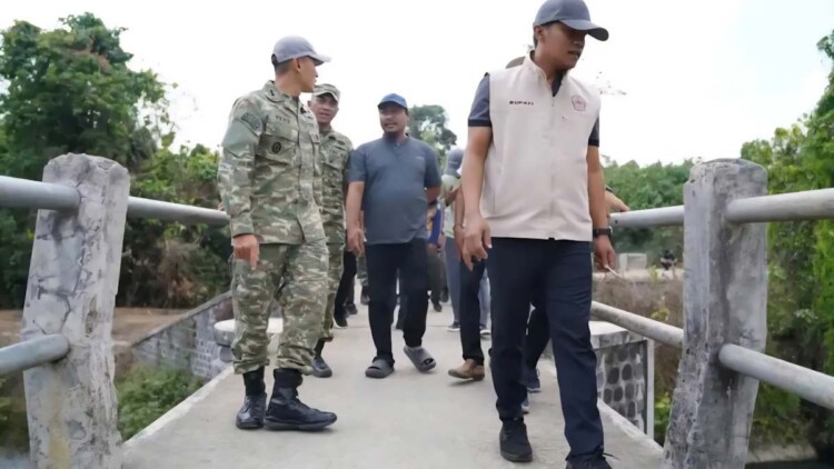 Peninjauan sumber air di Desa Pamorah untuk pengembangan irigasi dan air bersih