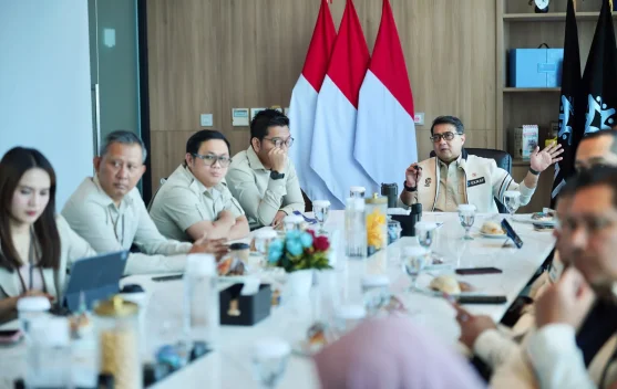 Pertemuan KemenEkraf dan Bakom RI di Kantor KemenEkraf Jakarta membahas Pesta Rakyat HUT ke-81