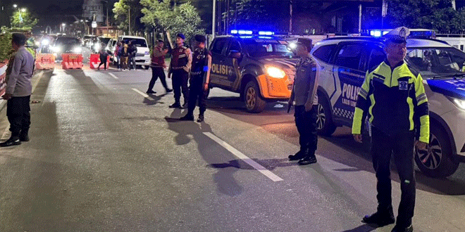 Patroli polisi Polres Pematangsiantar saat KRYD malam hari di titik rawan