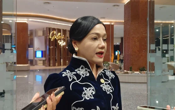 Rapat OJK membahas aturan Bursa Mineral dan Komoditas Strategis untuk operasional 2027