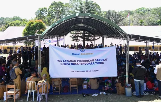 Menteri Pendidikan meninjau sekolah terdampak gempa di Nagekeo, NTT
