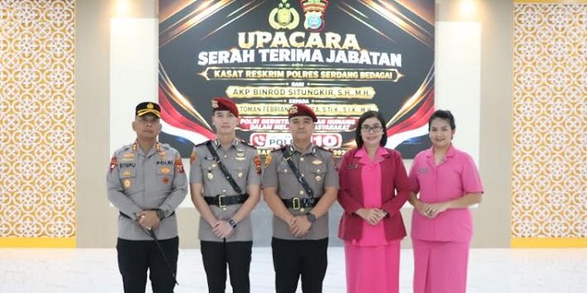 Kapolres memimpin serah terima jabatan Kasat Reskrim di Aula Tathya Dharaka