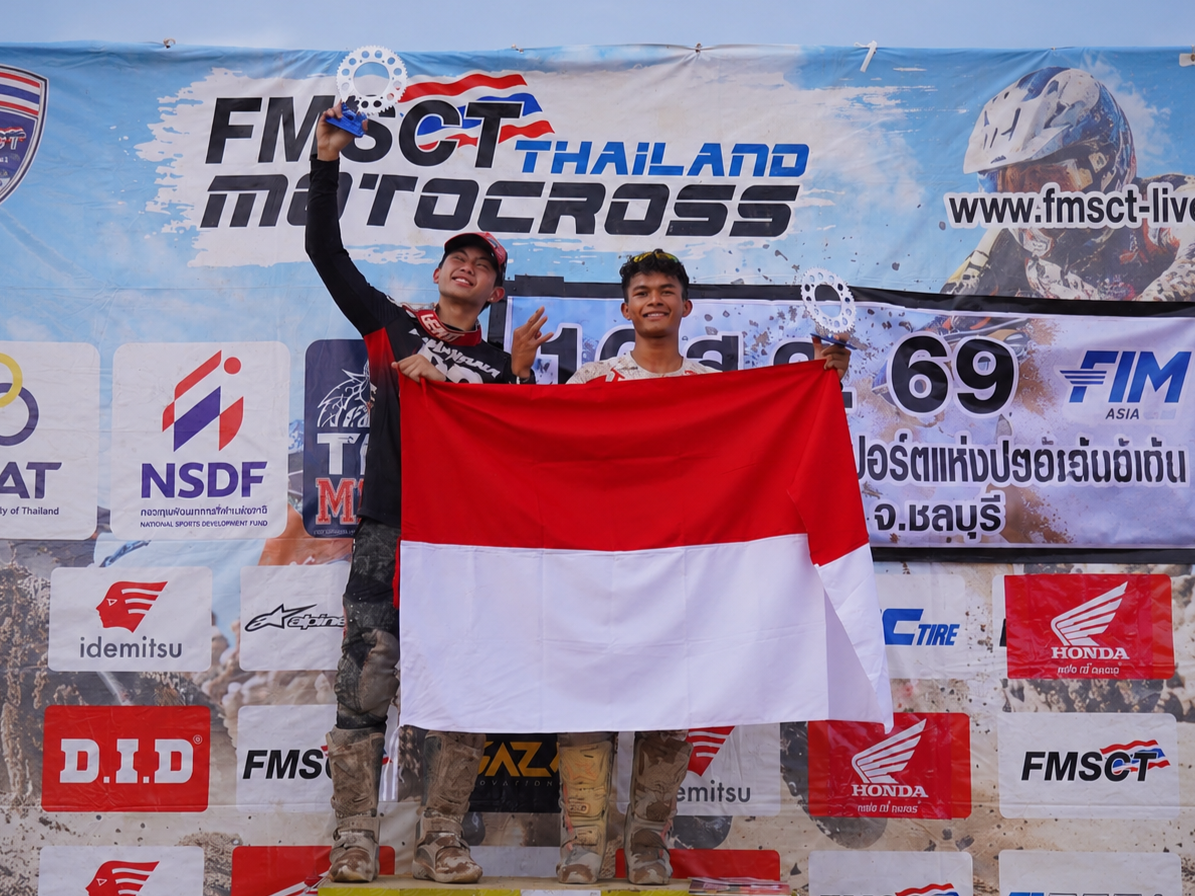 M Zidane dan Diva Ismayana kibarkan Merah Putih usai raih podium di FMSCT Thailand Motocross 2026
