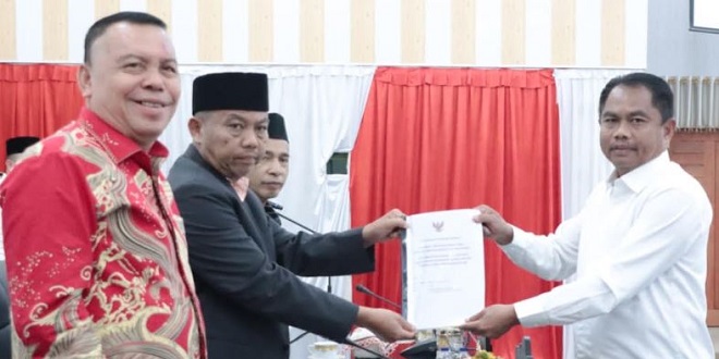Bupati Darma Wijaya menyampaikan nota pengantar perubahan APBD Sergai 2026 di Rapat Paripurna DPRD Sei Rampah