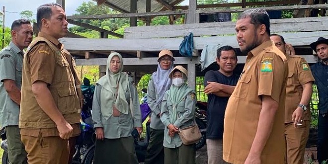 Petani dan bantuan pompa air atasi kekeringan sawah di Aceh Besar