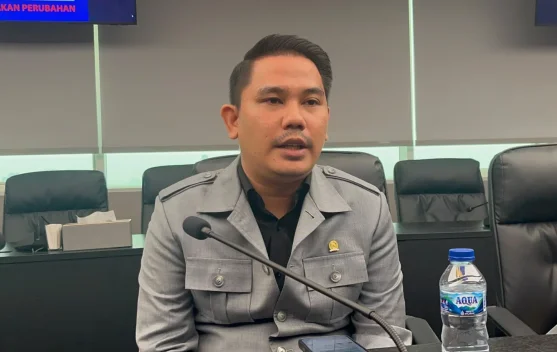 Mohammad Habibur Rochman membantah keterlibatan dalam kasus pemblokiran rekening warga Pati