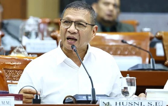 Ilustrasi kecaman DPR terhadap promosi minuman beralkohol yang memakai ayat Al-Qur'an