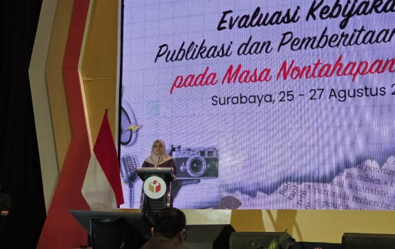 Ilustrasi publikasi informasi kinerja Bawaslu dan tata kelola kehumasan