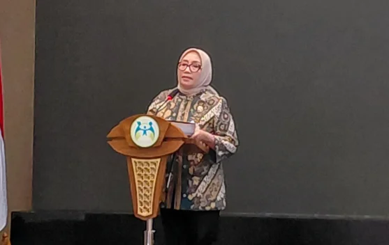 Ilustrasi keterwakilan perempuan dalam parlemen dan proses pendaftaran calon legislatif
