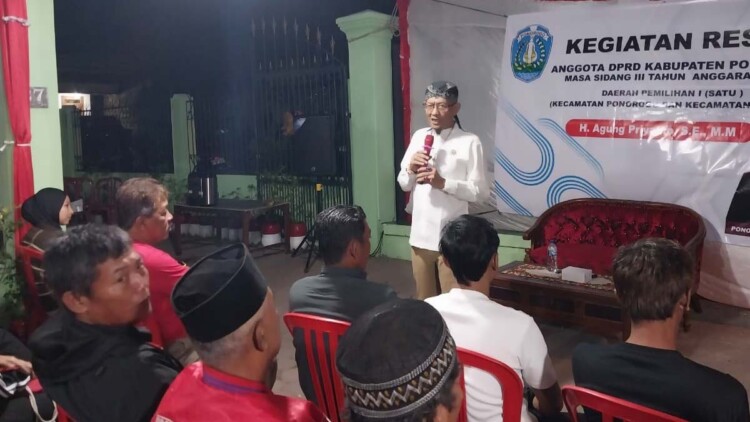 Agung Priyanto berbicara saat reses soal data desil di Ponorogo