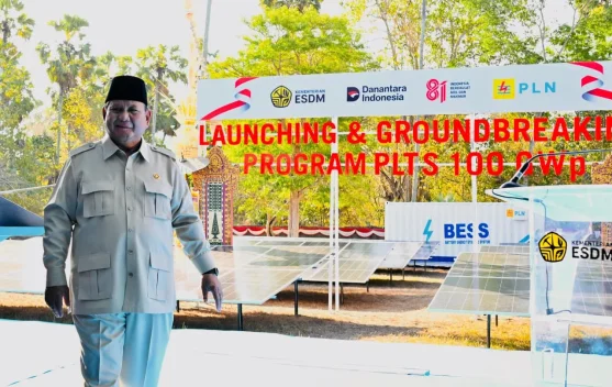 Presiden Prabowo meluncurkan Program PLTS 100 GWp di Monumen Operasi Gilimanuk, Jembrana, Bali