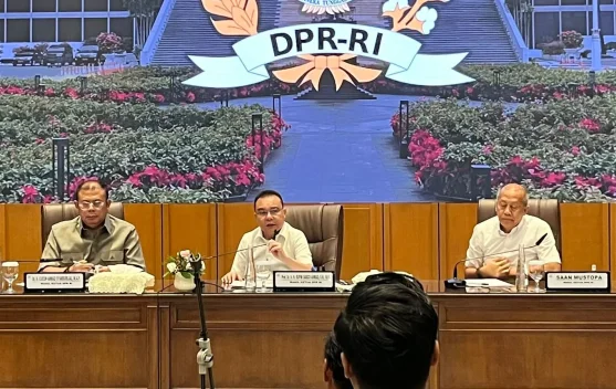 Pimpinan DPR menerima aspirasi publik tentang RUU Perampasan Aset di Kompleks Parlemen