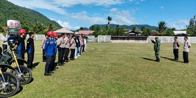 Foto bersama usai sosialisasi pencegahan Karhutla di Lapangan PSMT Meunasah Tuha, Peukan Bada