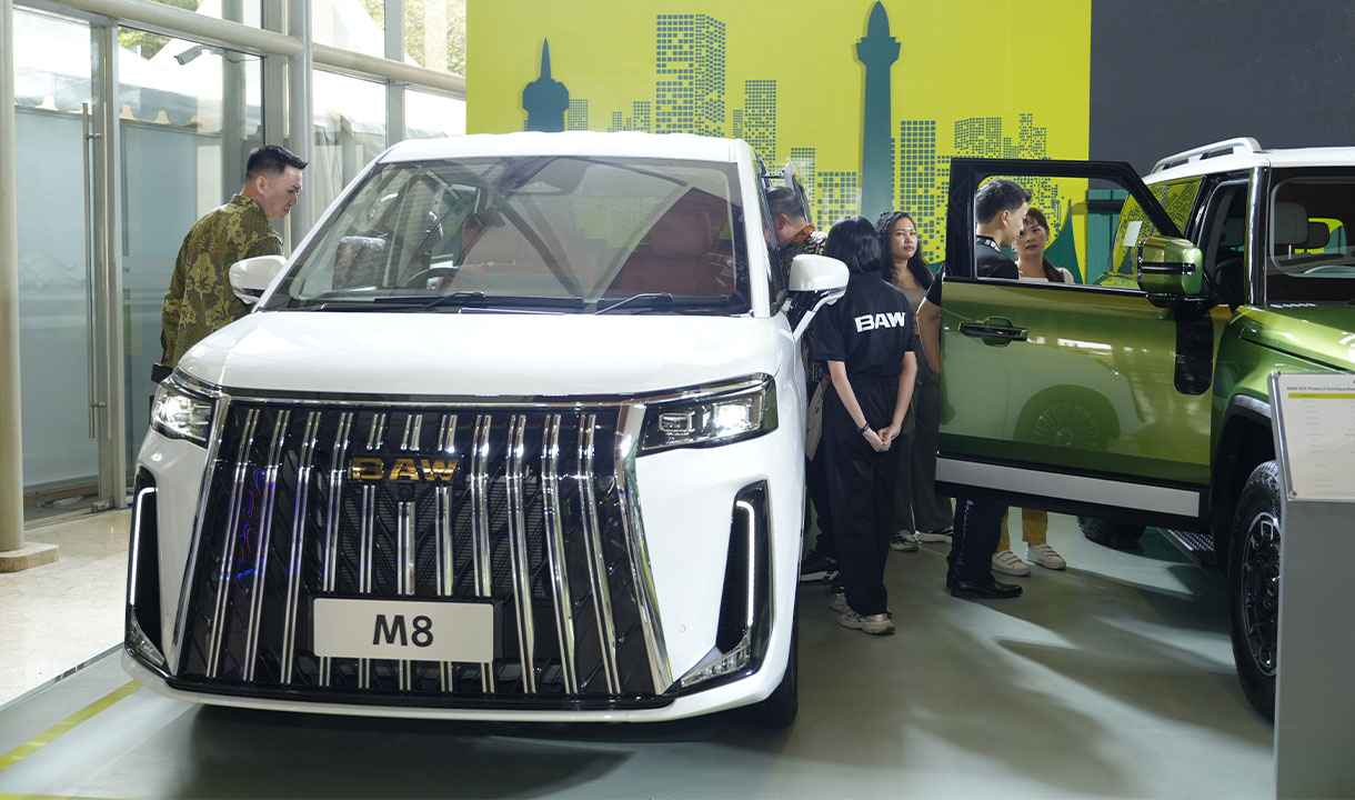 Booth BAW di GIIAS 2026 menampilkan M8 dan T01 yang menjadi primadona pengunjung