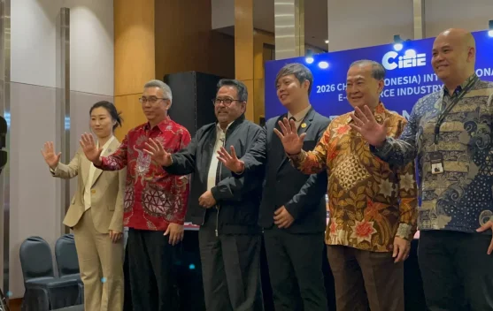Suasana pameran CIEIE 2026 di Jakarta menampilkan stan teknologi dan delegasi bisnis