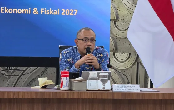 Ilustrasi pom bensin dan kendaraan terkait kuota BBM subsidi 2027
