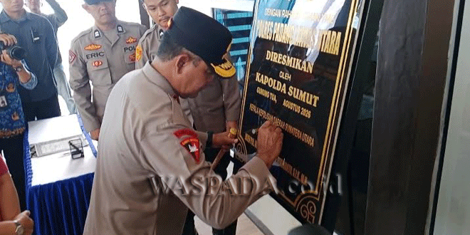 Peresmian Polres Paluta dan personel di Gunung Tua saat hari pelantikan