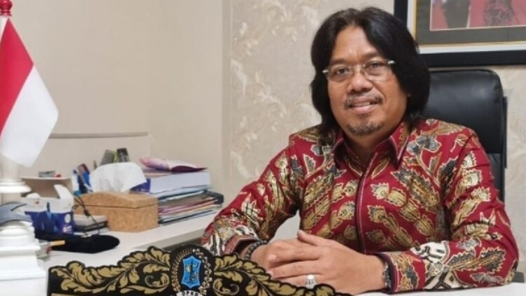 PDAM Surabaya menangani keluhan pelanggan terkait air keruh
