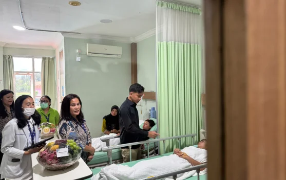 Dua siswa keluar dari RSCM setelah perawatan dugaan keracunan MBG