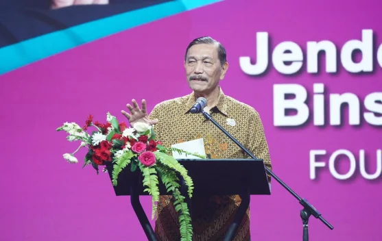 Luhut Binsar Pandjaitan berbicara di IADEL Connect 2026 di Balai Kartini