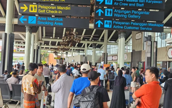 Penerbangan dibatalkan akibat sebaran abu vulkanik Gunung Anak Krakatau