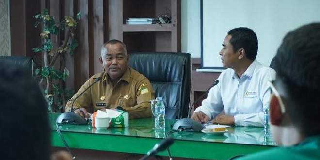Relawan dan tenaga medis pengobatan gigi gratis di Aceh Besar