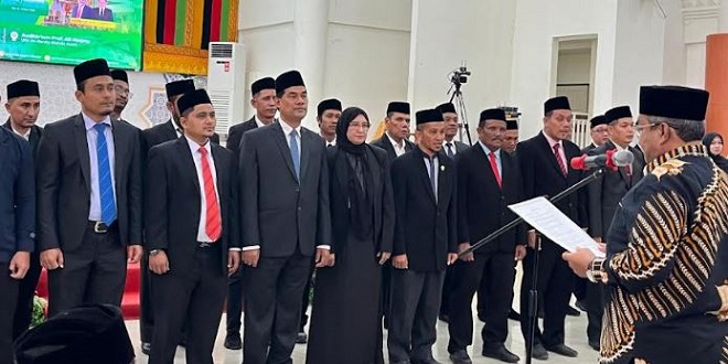 Dr Taqwaddin memberi sambutan pada pelantikan ICMI Orda Aceh Besar periode 2026–2031