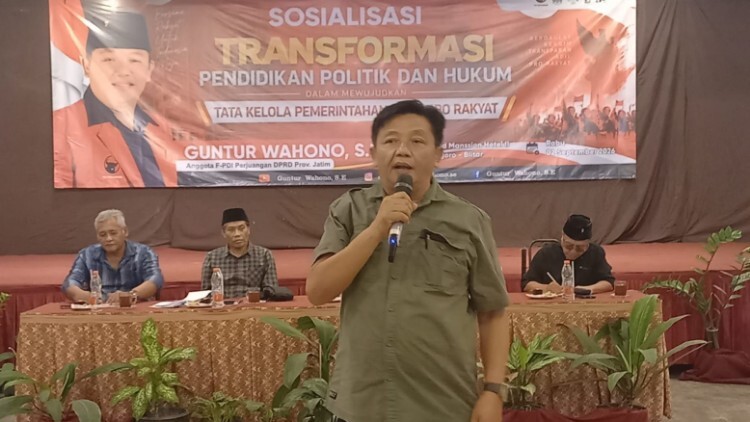 Sosialisasi pendidikan politik PDI Perjuangan di Blitar dihadiri pengurus DPC dan PAC