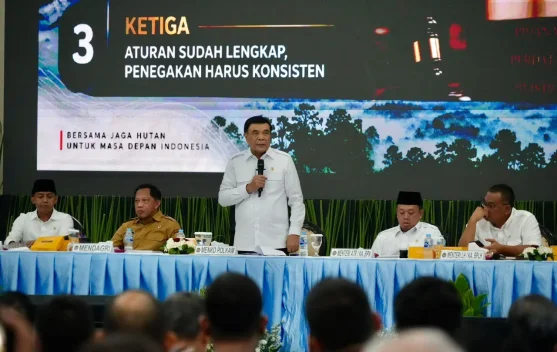 Menko Polkam menyampaikan arahan pencegahan karhutla di rapat koordinasi Graha Marinir Jakarta